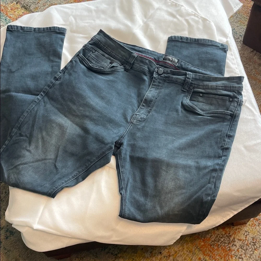 Relaxed Fit Men's Denim Jeans